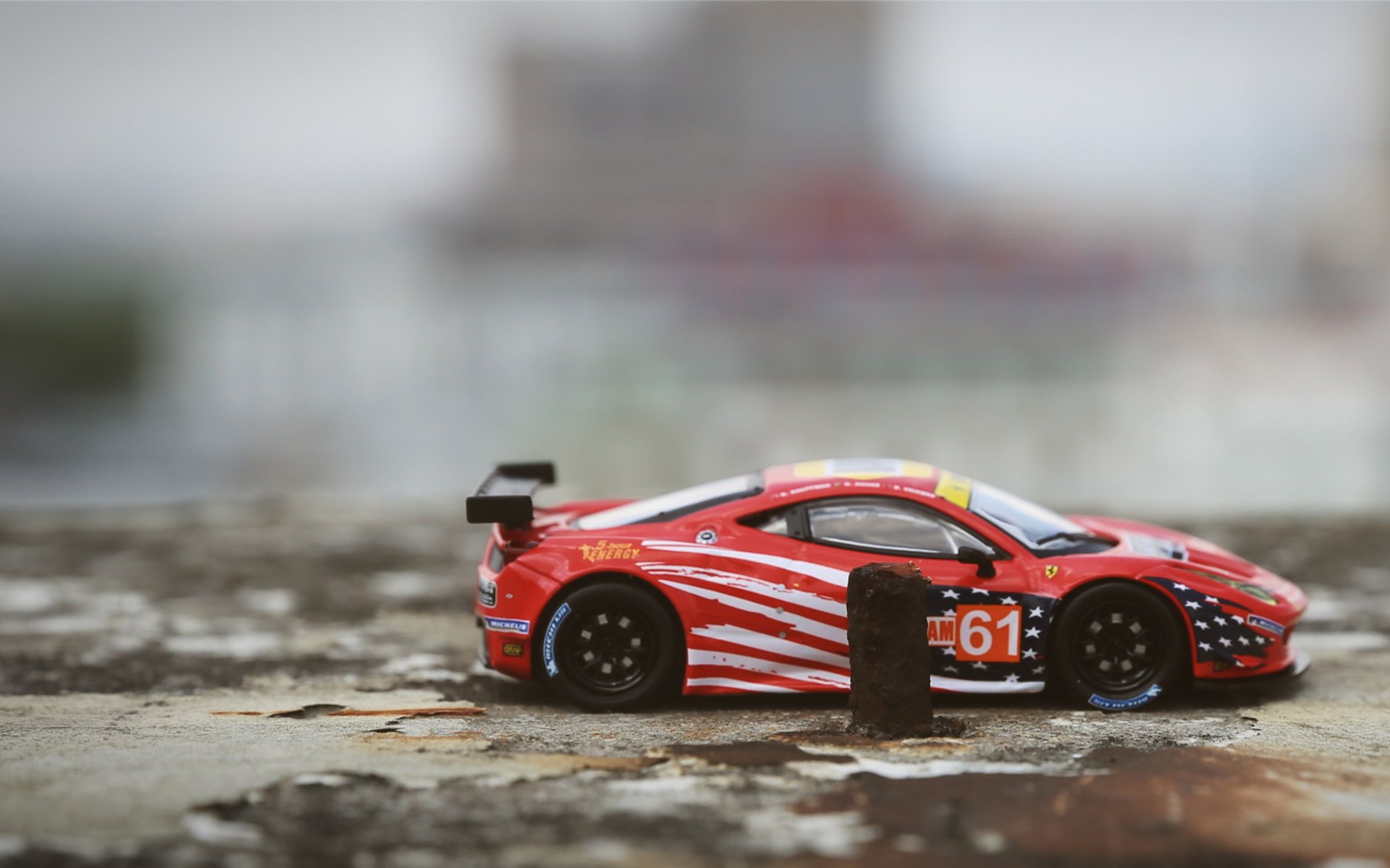 fb体育官网网页版-曼联主场球迷齐声高唱队歌壮行，曼联队歌现场版